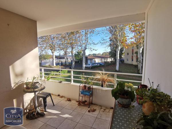 Appartement à louer 2 pièces 49.1m² Mont-de-Marsan (40000)