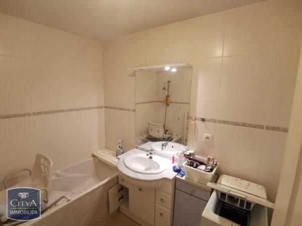 Appartement à louer 2 pièces 49.1m² Mont-de-Marsan (40000)