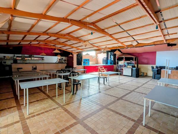 Ensemble immobilier de caractère au cœur de Saint-Savin – 719 m² de potentiel, avec logements loués