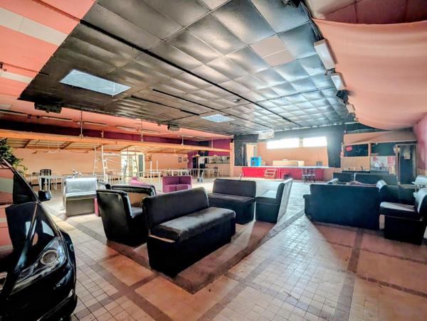 Ensemble immobilier de caractère au cœur de Saint-Savin – 719 m² de potentiel, avec logements loués