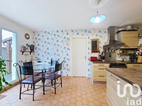 Maison 6 pièces de 151 m² à Saint-Aubin (91190)