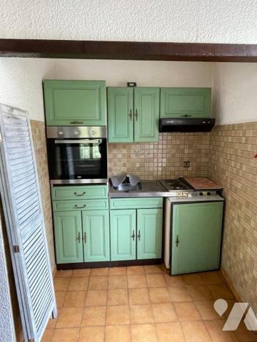 A vendre - Manosque (04) - Alpes de Haute Provence: Studio a rénover d'env 32,23 m², situé au 1...