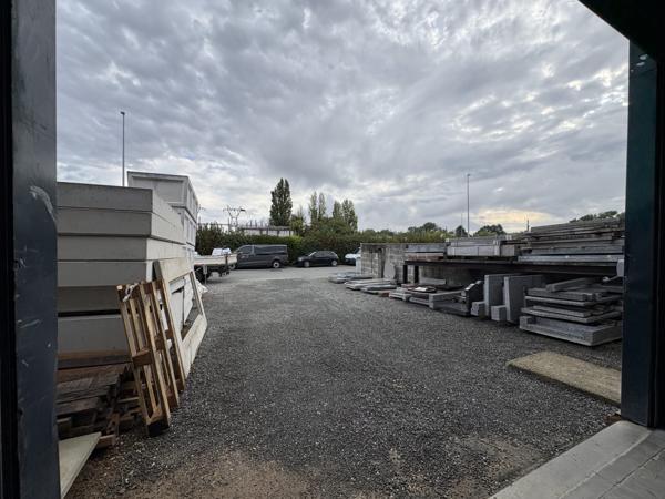 À VENDRE – LOCAL PROFESSIONNEL LOUÉ – INVESTISSEMENT LOCATIF