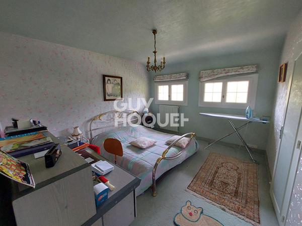 Maison Tessy Bocage 5 pièce(s) 153 m2