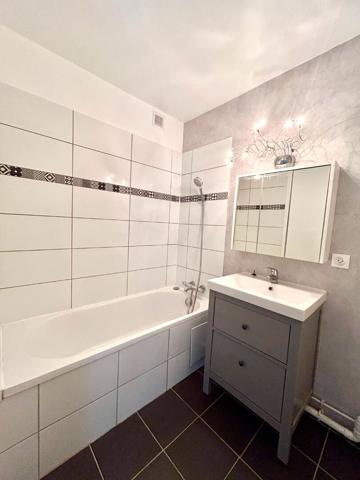 Appartement Aurillac 6 pièce(s) 120 m2 , Aurillac