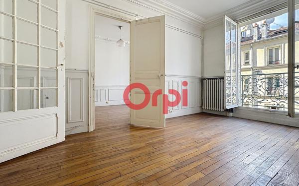 Appartement à vendre    3 pièces • 50 m2 Paris 17