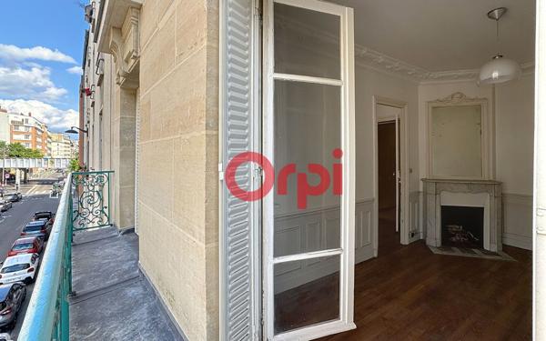 Appartement à vendre    3 pièces • 50 m2 Paris 17