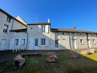 86140 LENCLOITRE Une visite !! Un dossier Zelok complet !! À louer Appartement de 58m² à Lencloître