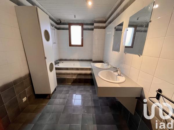 Maison à vendre 7 pièces 180 m² Saint-Germain-lès-Arpajon