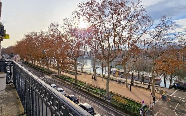 Appartement à vendre    6 pièces • 184,90 m2 Lyon 6