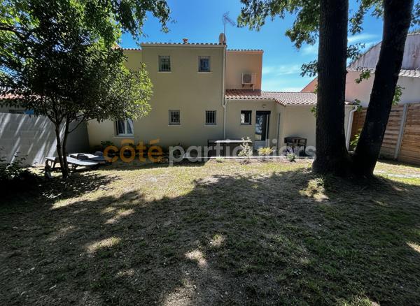Vente
                Maison79 m² - 4 Pièces -
                    ROYAN (17200)