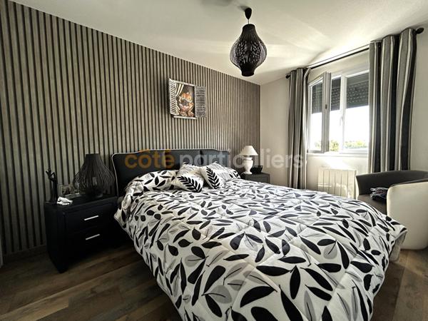 Vente
                Maison79 m² - 4 Pièces -
                    ROYAN (17200)