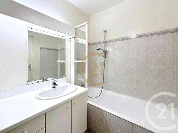 Appartement F4 à vendre  4 pièces - 84,59 m2 VERSAILLES - 78