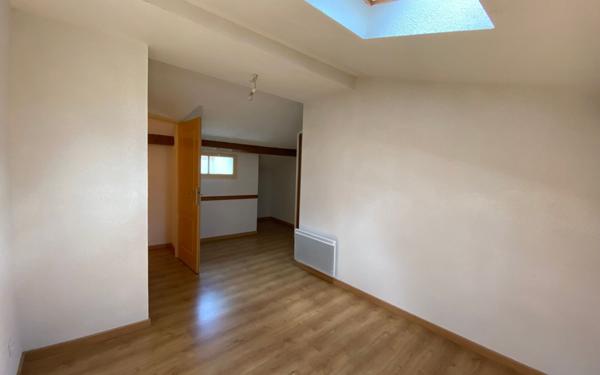 Maison à louer    4 pièces • 81 m2 Vielmur-sur-Agout