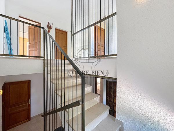Villa Manosque 6 pièce(s) 185.30 m2