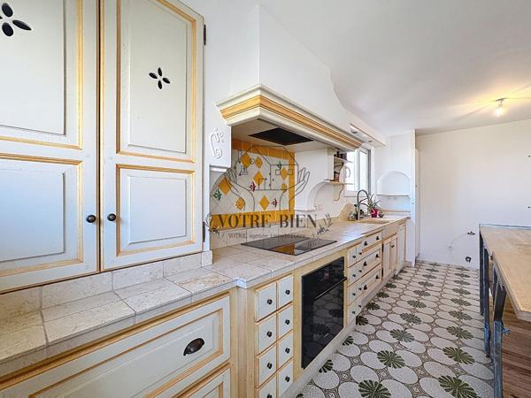 Villa Manosque 6 pièce(s) 185.30 m2