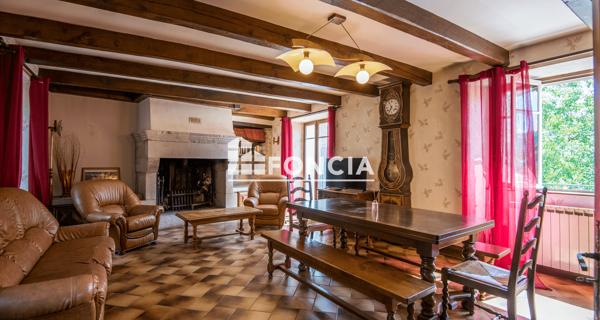 À vendre Maison 6 pièces 130.27 m² - Bertholène 12310