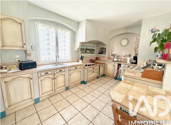 Maison à vendre 4 pièces 118 m² Sainte-Cécile-les-Vignes
