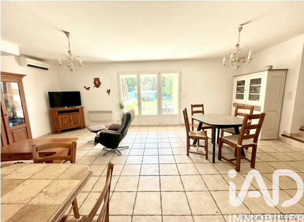 Maison à vendre 4 pièces 118 m² Sainte-Cécile-les-Vignes