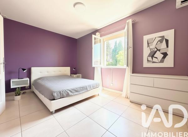 Maison à vendre 4 pièces 118 m² Sainte-Cécile-les-Vignes