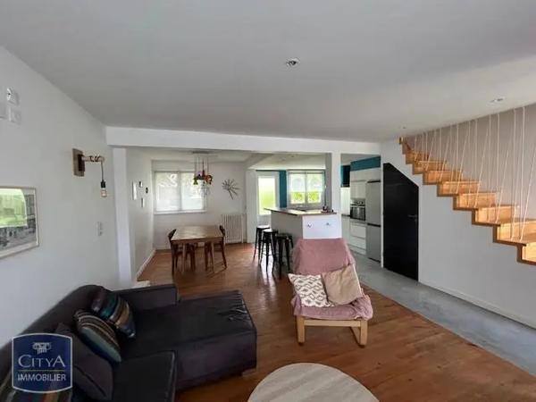 Maison à louer 4 pièces 75.4m² Clermont-Ferrand (63000)