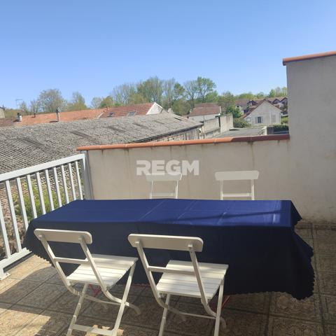 Pau (64000) PAU – Superbe appartement T4 entièrement rénové avec terrasse et vue Pyrénées