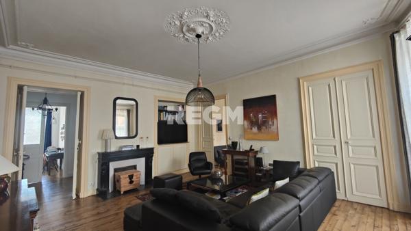 Pau (64000) PAU – Superbe appartement T4 entièrement rénové avec terrasse et vue Pyrénées