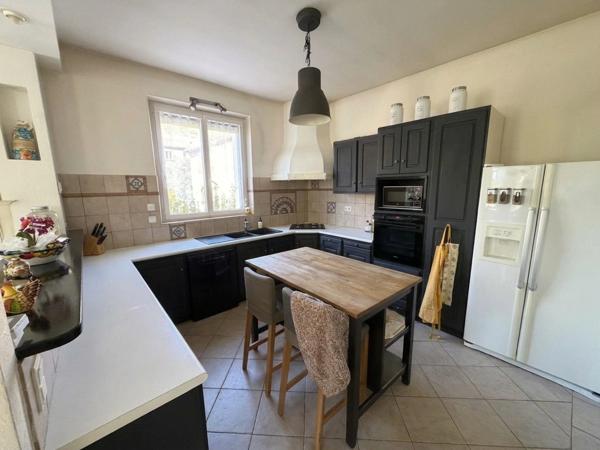 🏛️Elégante Maison Bourgeoise 1936 Rénovée – 4 Faces – Quartier Prisé des Chauchets (Digne-les-Bains)