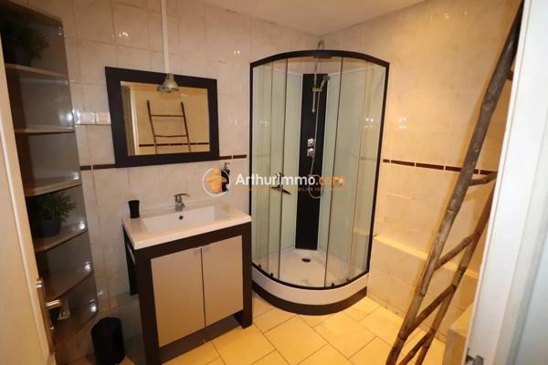 Location Appartement 4 pièces 70 m2 à Le Grau-du-Roi