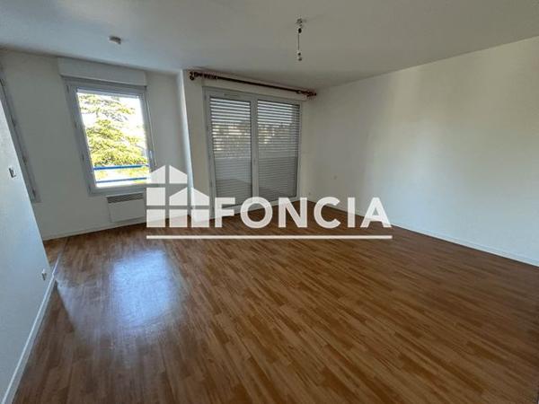 Location Appartement 2 pièces 48.7 m² - RESIDENCE L'YON D'OR - SUCCESSION ET VENTE EN COURS La Roche Sur Yon 85000