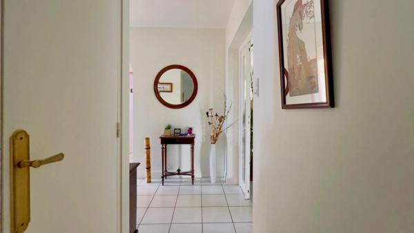 Quimper quartier LE TOURELLE – Maison 5 chambres - vie de plain pied - 150 m² habitable / 250 m² utile - terrain 708 m²