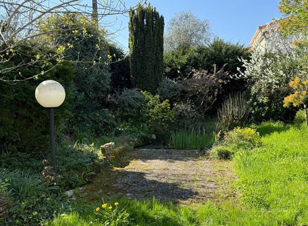 Maison Niort 7 pièces 177 m2, Niort 79000
