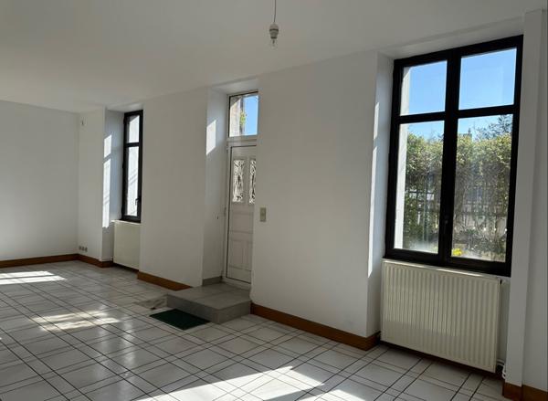 Maison Niort 7 pièces 177 m2, Niort 79000