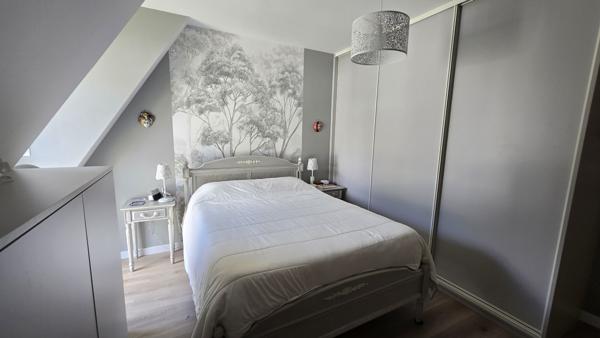 Tours (37100) TOURS - Dernier étage - Appartement T4 de 92m² avec terrasse et parkings