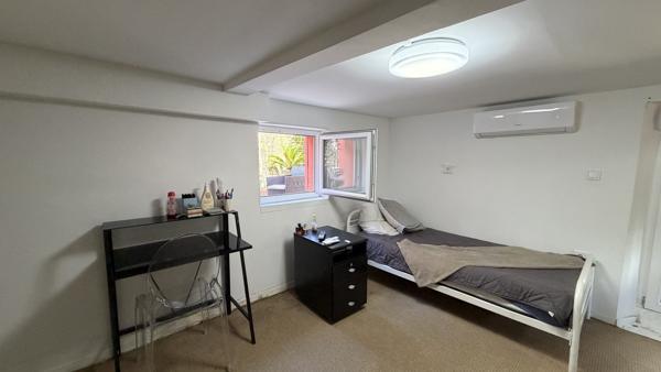 Maison
         6 pièces
        - 140 m² Bien prestige 488 000 € *