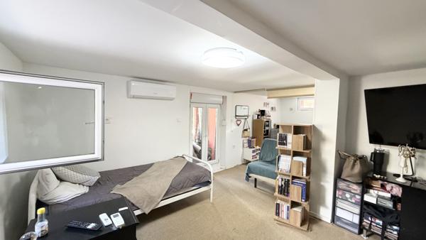 Maison
         6 pièces
        - 140 m² Bien prestige 488 000 € *