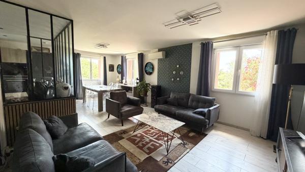 Maison
         6 pièces
        - 140 m² Bien prestige 488 000 € *