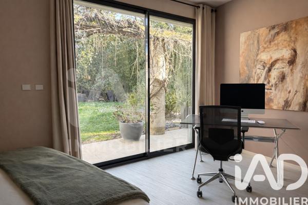 Maison à vendre 7 pièces 237 m² Nîmes