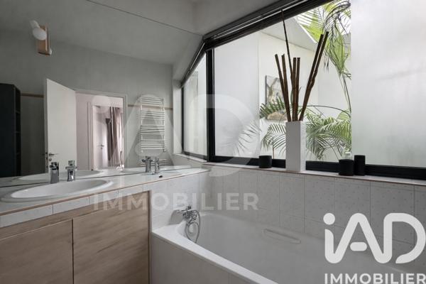 Maison à vendre 7 pièces 237 m² Nîmes