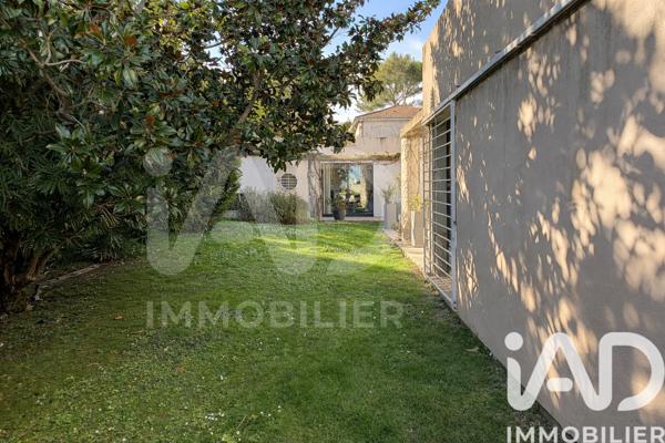 Maison à vendre 7 pièces 237 m² Nîmes