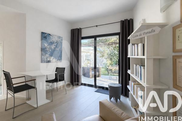 Maison à vendre 7 pièces 237 m² Nîmes