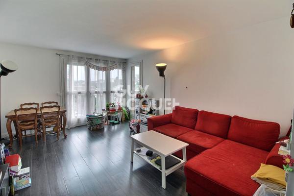 Chaville coeur de ville appartement 4 pièces, 3 chambres traversant vue dégagée