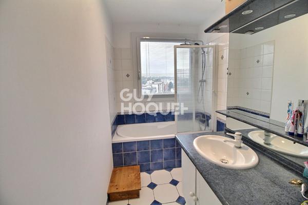 Chaville coeur de ville appartement 4 pièces, 3 chambres traversant vue dégagée