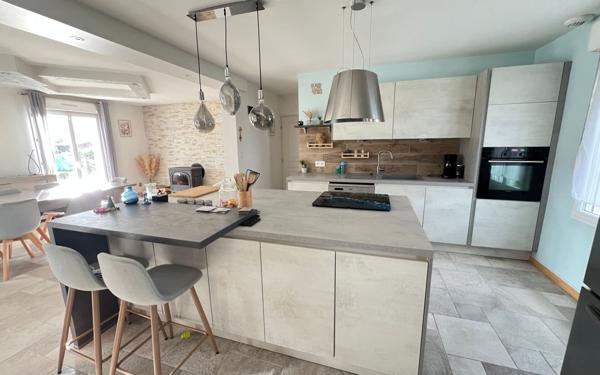 Maison à vendre    6 pièces •  Athies-sous-Laon