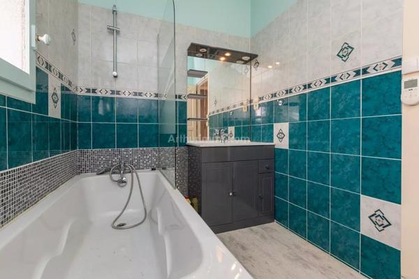 Vente Maison 7 pièces 177 m2 à Morestel