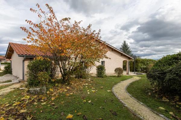 Vente Maison 7 pièces 177 m2 à Morestel