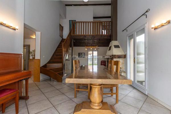 Vente Maison 7 pièces 177 m2 à Morestel