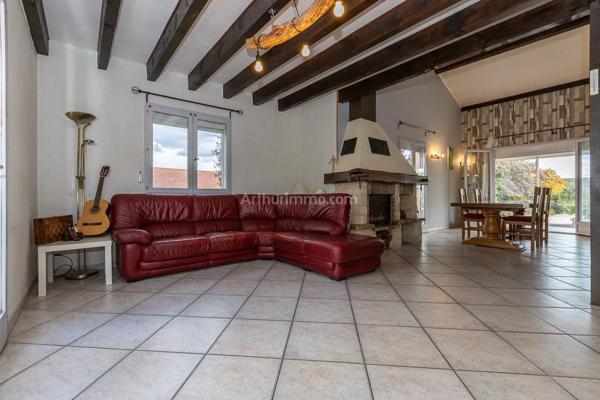Vente Maison 7 pièces 177 m2 à Morestel