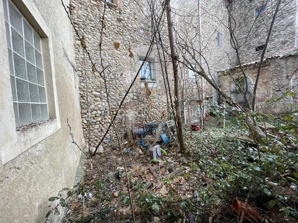 Immeuble mixte de 180 m²