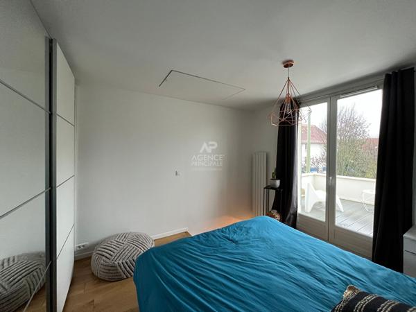 "Versailles Glatigny" Très Jolie Maison meublée de 3 pièces avec terrasse et remise !

Loyer 1 394.12 €/mois charges comprises **

- Ref : 20225